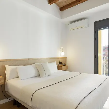Ola Living Calabria Apartment Barcelona