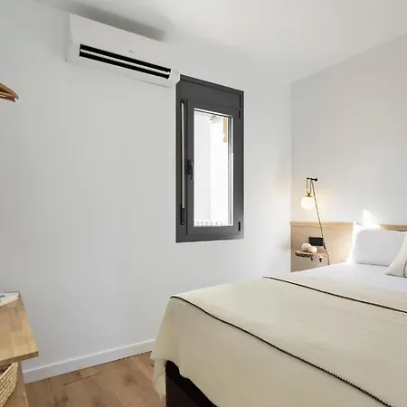 Ola Living Calabria Apartment Barcelona