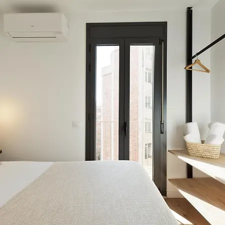Ola Living Calabria Apartment Barcelona