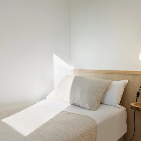 Ola Living Calabria Lägenhet Barcelona